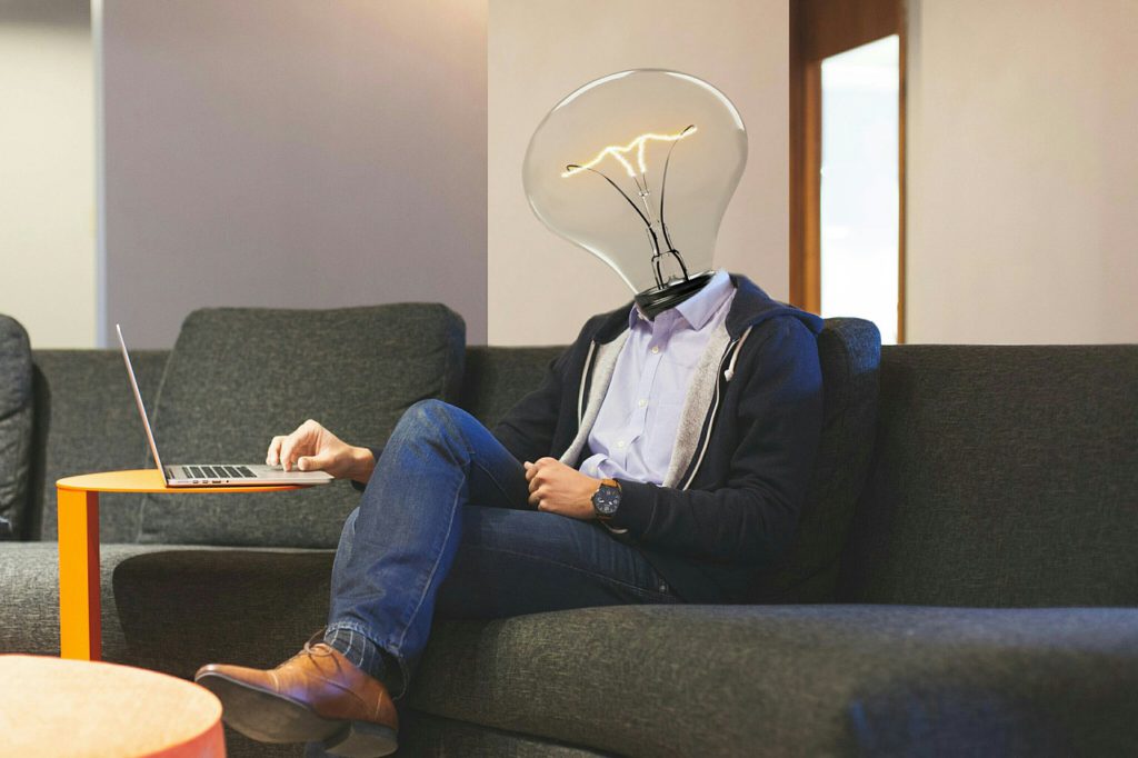lightbulb, workplace, laptop-3449671.jpg